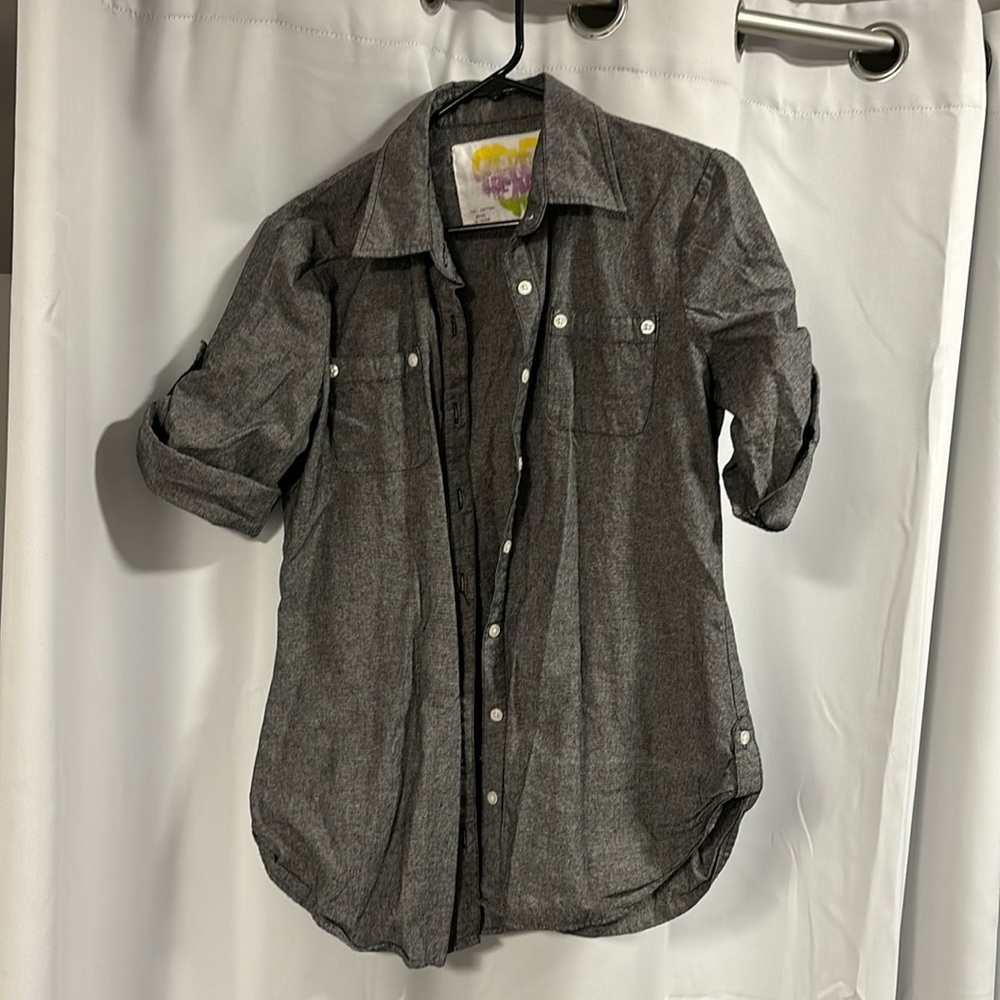 Dark gray button up short sleeve top L